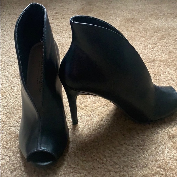 Christian Siriano Shoes - New without tags.